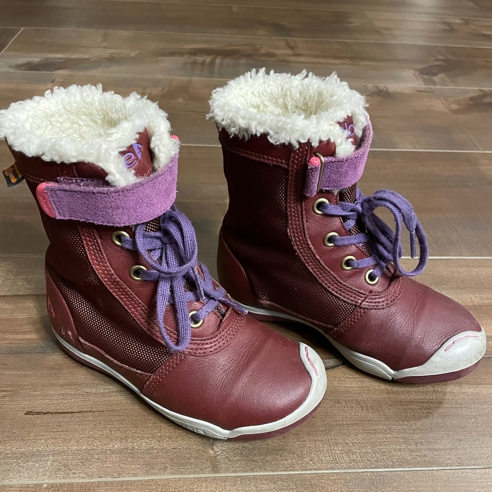PLAE Noel waterproof boots. Size 10 for toddlers.
